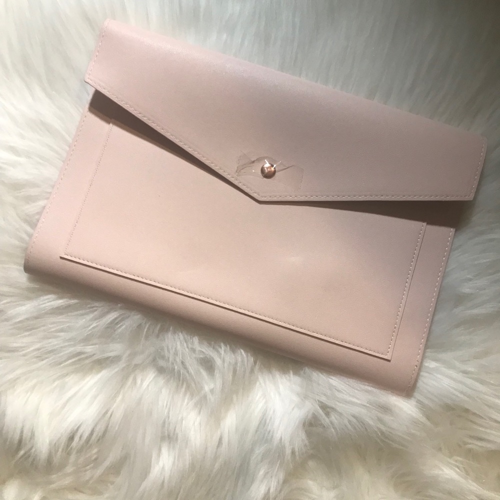 MEGAN PORTFOLIO (NWT)